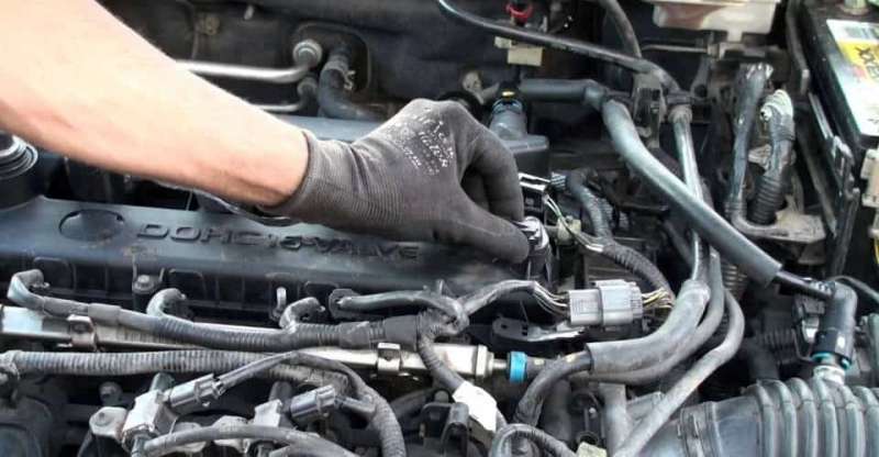 Symptoms Of A Bad Camshaft Position Sensor And Replacement Cost