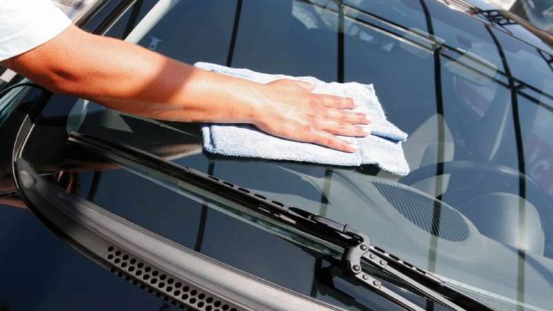 10 White Car Cleaning Tips